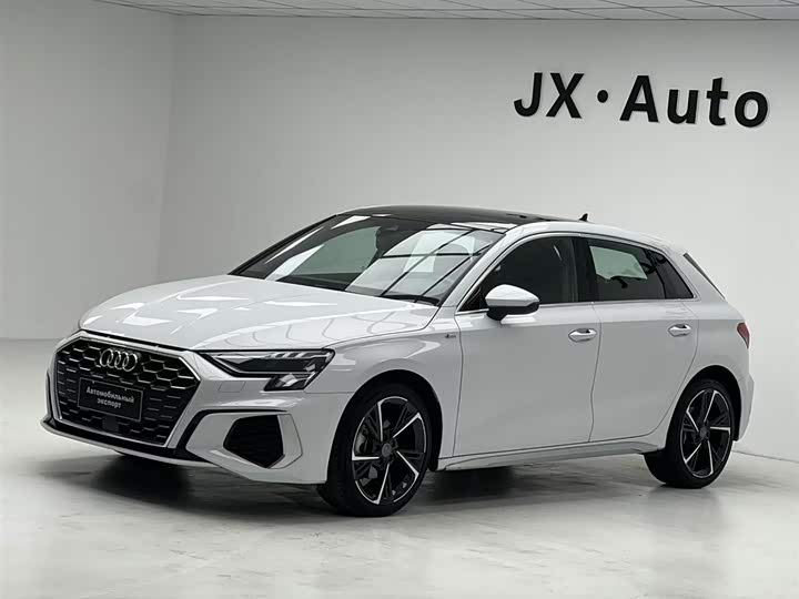 Audi A3 2021 Sportback 35 TFSI stylish and sporty