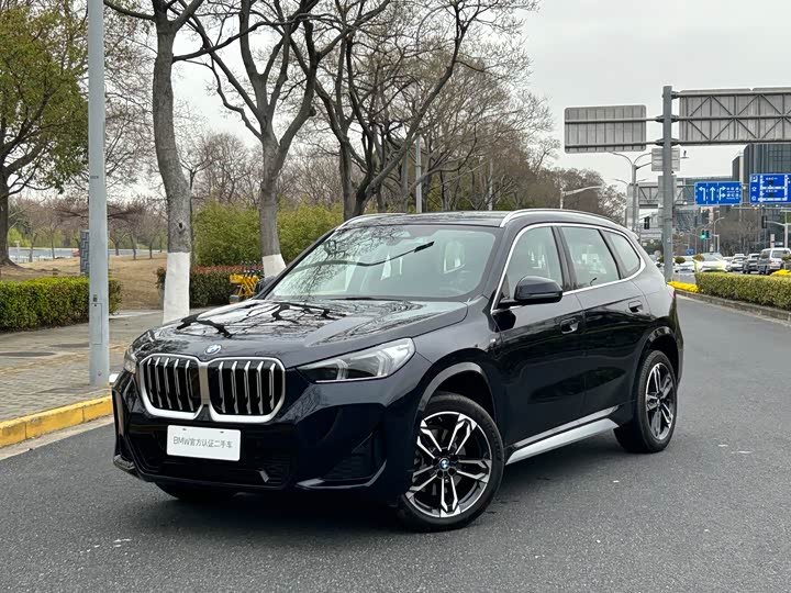 2025 BMW X1 2025 sDrive25Li M Sports Package