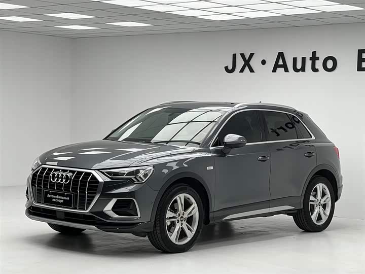 Audi Q3 2022 35 TFSI Fashionable and Elegant