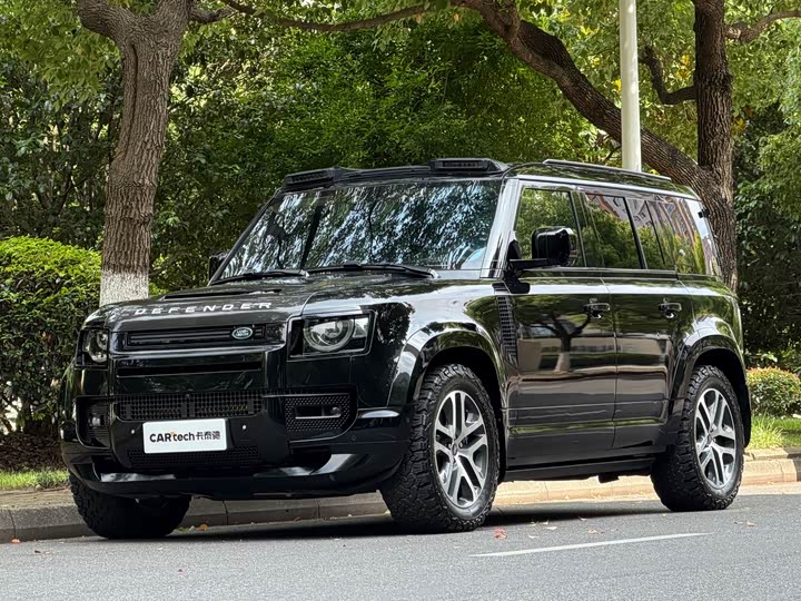 Land Rover Defender 2024 110 3.0T P400 XS