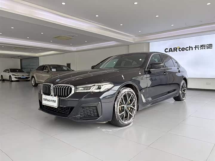 2022 BMW 5 Series 2022 530Li Exclusive M Sports Package