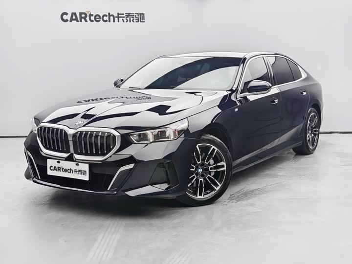 2025 BMW 5 Series 2024 530Li Leading M Sports Package