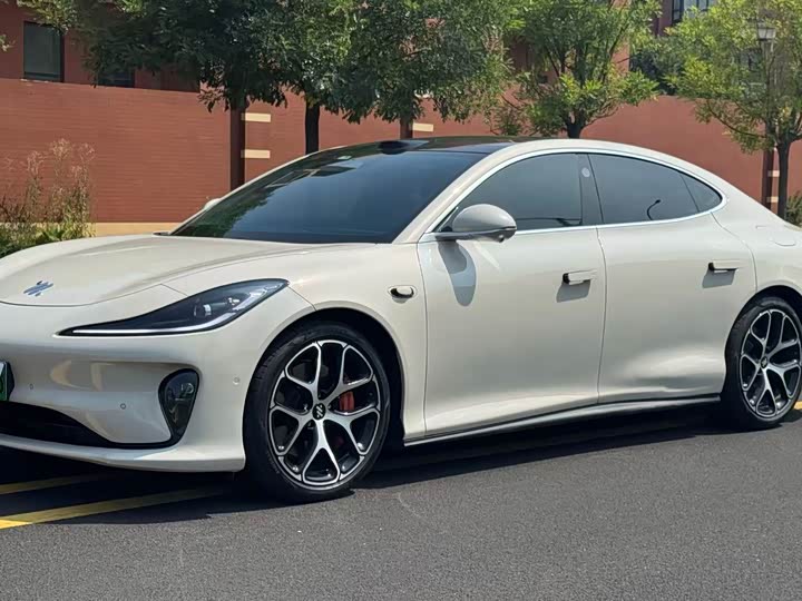 2025 Zhiji L6 2025 Max