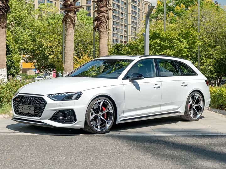 Audi RS 4 2024 RS4 Avant combustion engine version