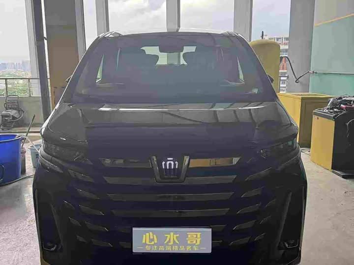 2025 Vellfire 2024 Crown Hybrid 2.5L Executive Lounge