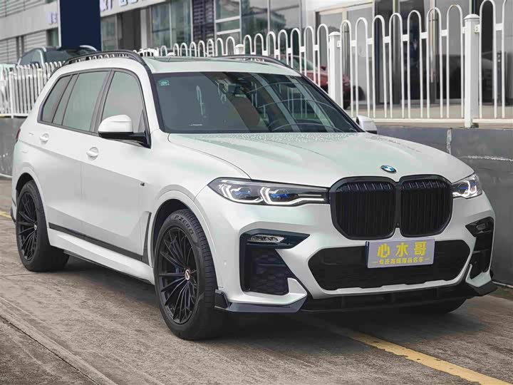 2022 BMW X7 2021 facelift xDrive40i exclusive M sports package