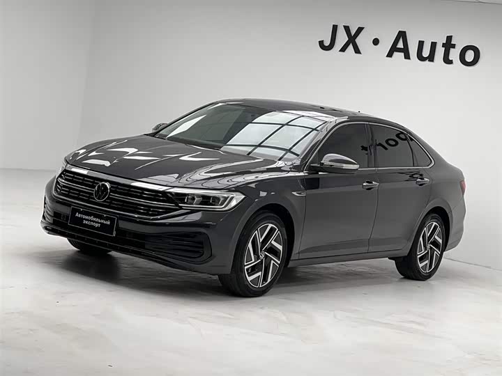 Sagitar 2023 280TSI DSG surpasses Lite version