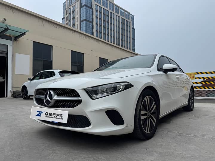 Mercedes-Benz A-Class 2022 A 180 L