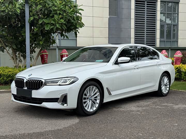 2021 BMW 5 Series 2021 525Li Luxury Package