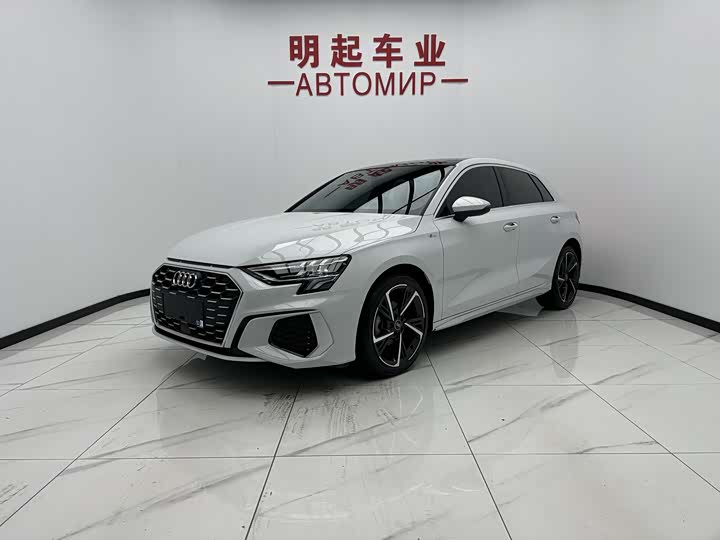 Audi A3 2023 Sportback 35 TFSI stylish and sporty