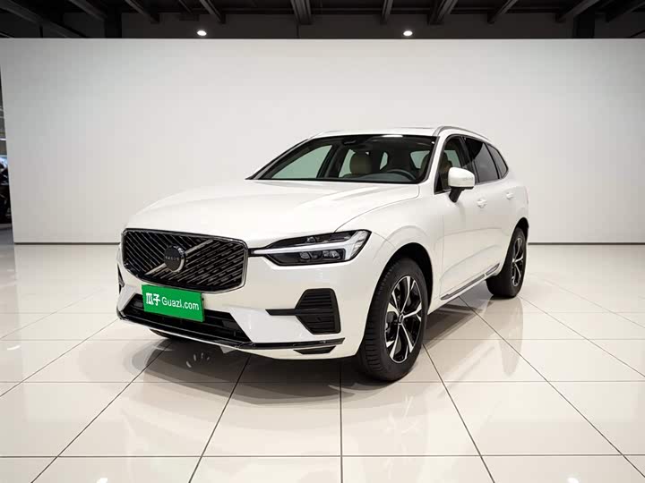 Volvo XC60 2026 B5 four-wheel drive Zhiyi Luxury Edition