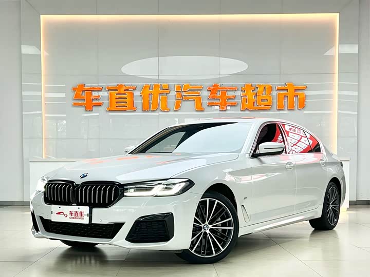 BMW 5 Series 2022 facelift 530Li leading M sports package