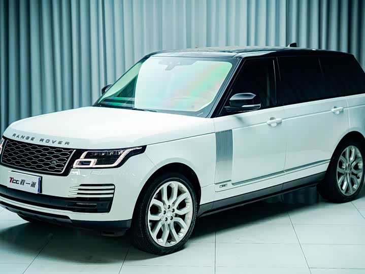Range Rover 2022 3.0 L6 400PS Legendary Extended Classic Edition