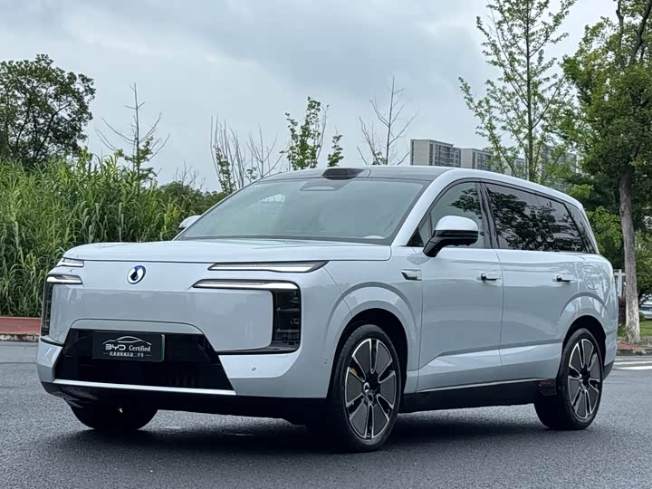 2025 Denza N8L 2025 flagship model