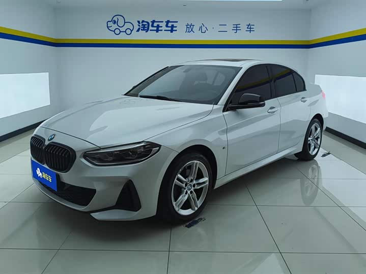 2021 BMW 1 Series 2021 120i M Sports Night Edition