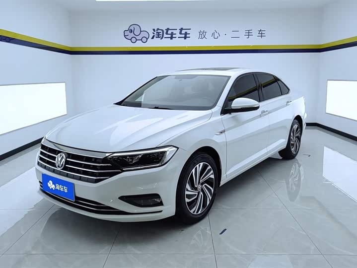 Sagitar 2022 200TSI DSG Flyover Edition