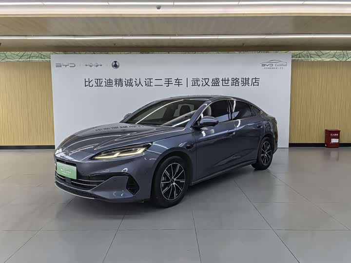 2025 Seal 06 2025 DM-i Smart Driving Edition 120KM Premium Type