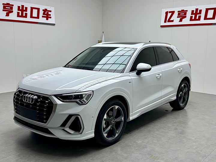 2022 Audi Q3 2022 35 TFSI Fashionable and Dynamic