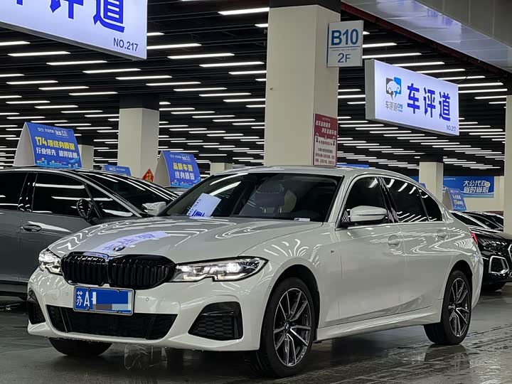 BMW 3 Series 2021 model facelift 2 325Li M sports package