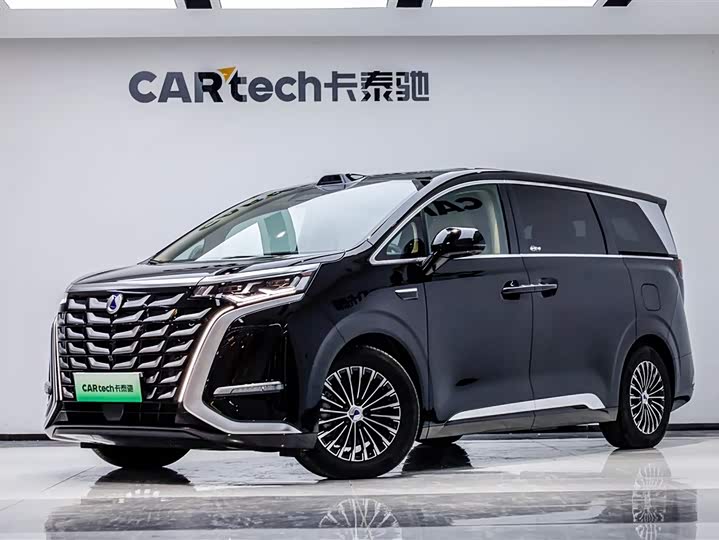 2025 Denza D9 2025 DM-i smart driving version 1020 four-wheel drive flagship model