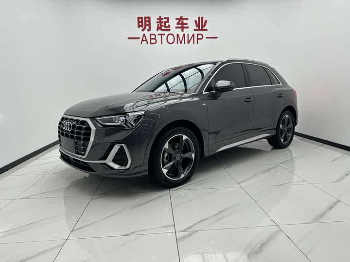 2022 Audi Q3 2023 35 TFSI Fashionable and Dynamic (1.4T)