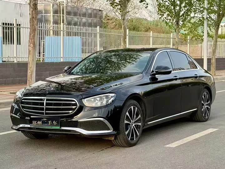 2022 Mercedes-Benz E-Class New Energy 2022 E 350 e L plug-in hybrid sedan