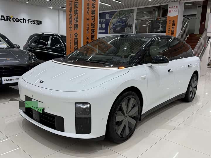 Ideal i6 2025 four-wheel drive standard version