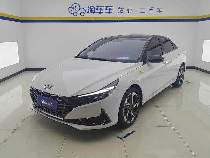 Elantra 2021 1.5L CVT LUX Premium Edition