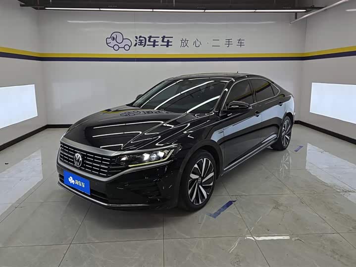 Passat 2022 330TSI Deluxe Edition