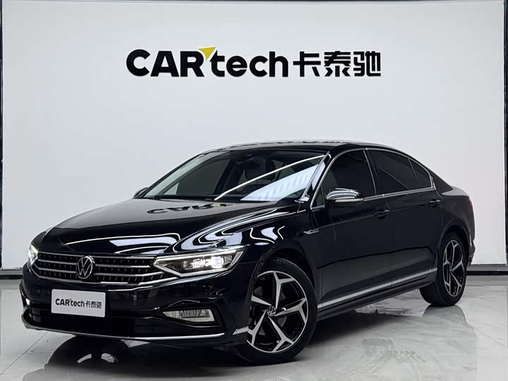 Magotan 2023 2 Million Edition 330TSI DSG Luxury