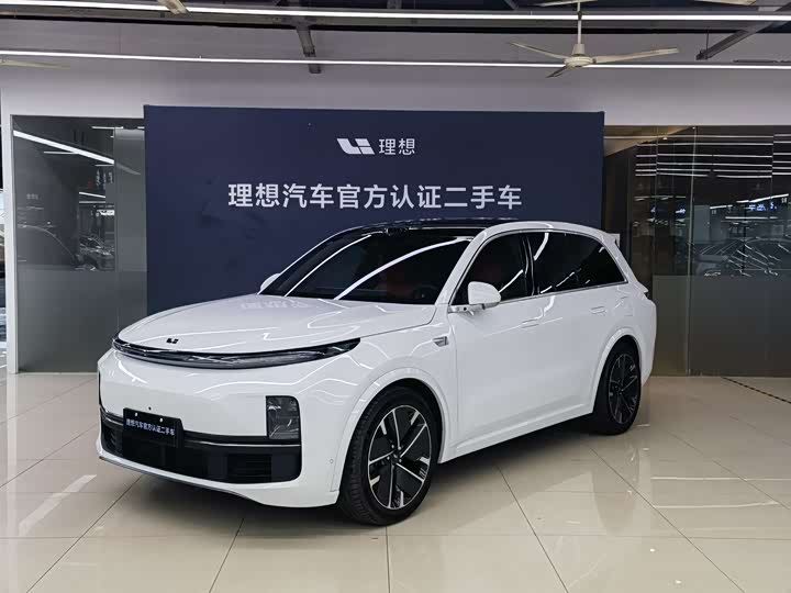 Ideal L8 2025 Ultra smart refresh version