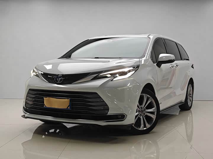 SIENNA 2021 2.5L Hybrid Premium Edition