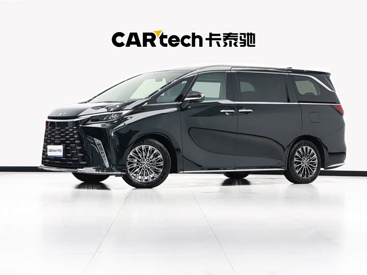 Lexus LM 2023 500h six-seater premium version