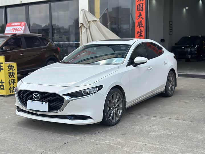 2022 Mazda3 Angkesela 2022 2.0L Automatic Premium Edition
