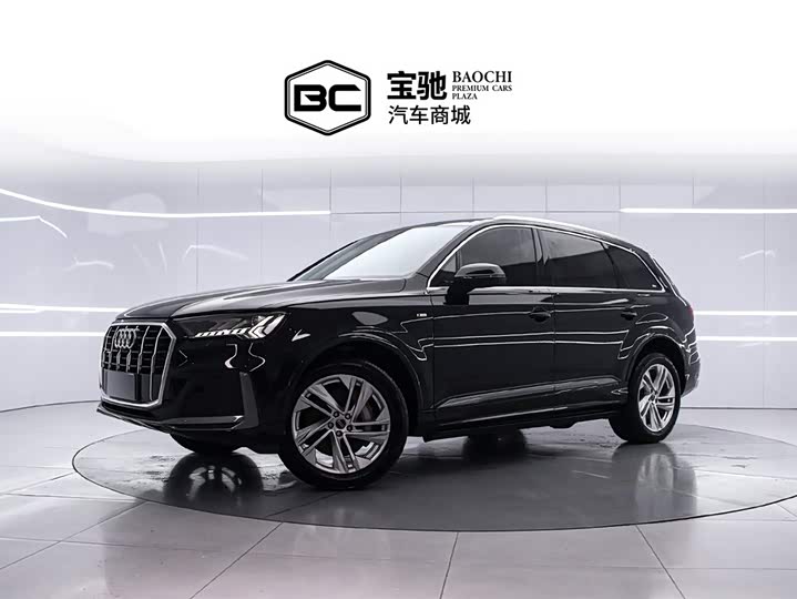 Audi Q7 2023 45 TFSI quattro S line sports