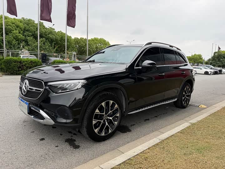 Mercedes-Benz GLC 2024 GLC 260 L 4MATIC Dynamic 5-seater