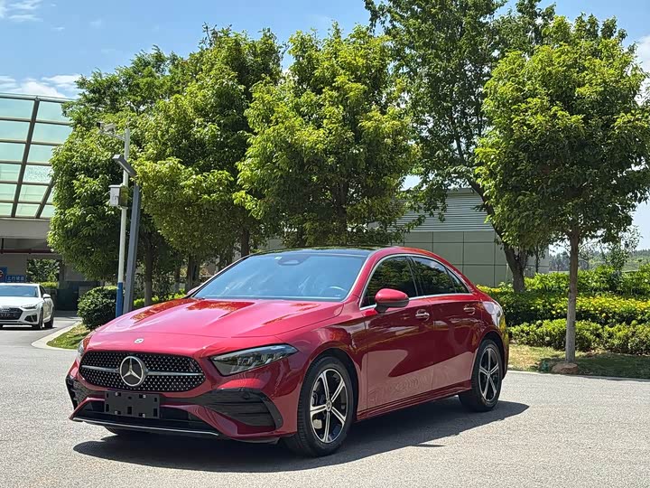 Mercedes-Benz A-Class 2024 Facelift A 200 L Fashion