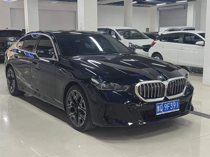 BMW 5 Series 2025 530Li Exclusive M Sports Package