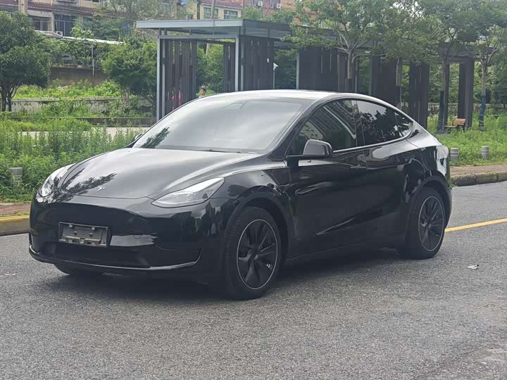 Model Y 2022 Refresh RWD