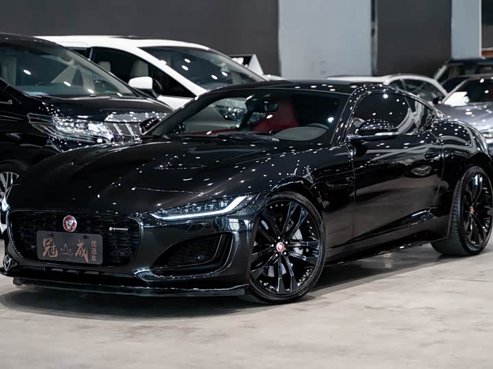 Jaguar F-TYPE 2022 P300 hardtop version R-DYNAMIC BLACK