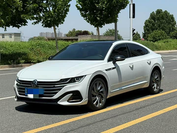 FAW-Volkswagen CC 2023 380TSI eye-catching version