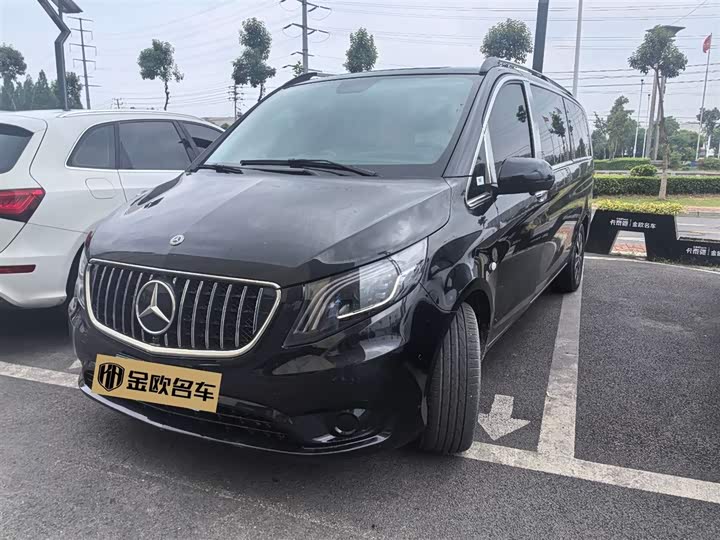 Vito 2023 2.0T Elite Edition 7 seats