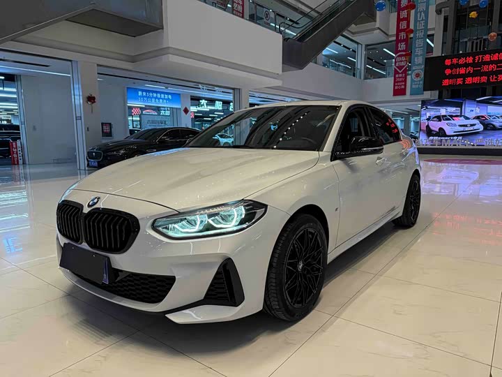 BMW 1 Series 2021 120i M Sports Night Edition