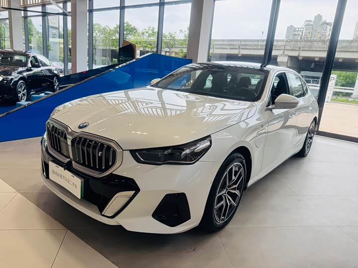 2025 BMW i5 2025 eDrive 40L M Sports Package