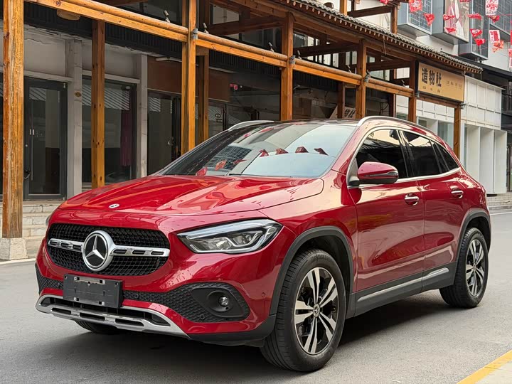 2021 Mercedes-Benz GLA 2020 GLA 200