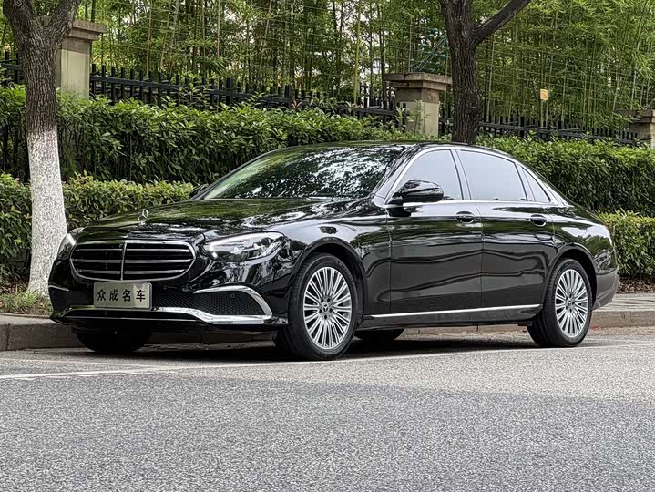 2023 Mercedes-Benz E-Class 2023 E 300 L luxury model