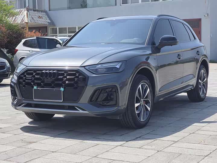 Audi Q5L 2024 40 TFSI luxury and dynamic model