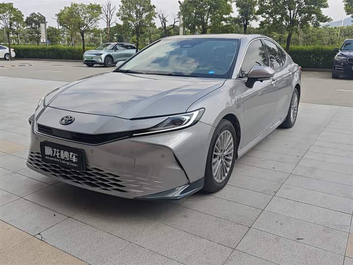 Camry 2024 Hybrid 2.0HG Premium Edition