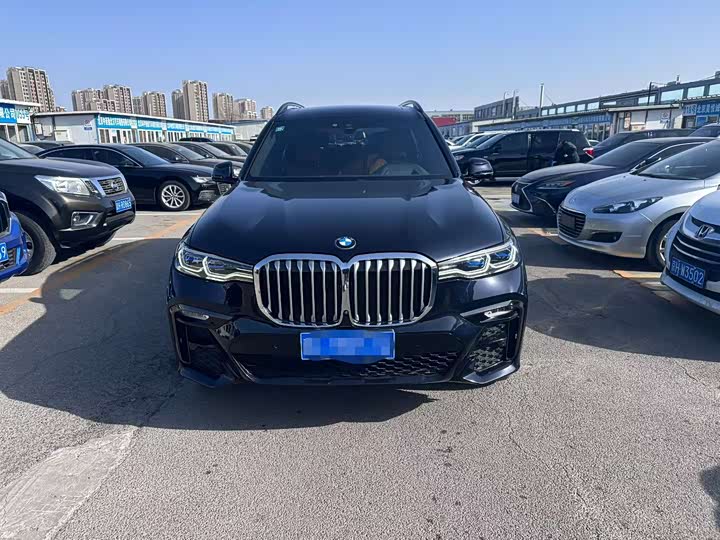 BMW X7 2021 facelift xDrive40i exclusive luxury package