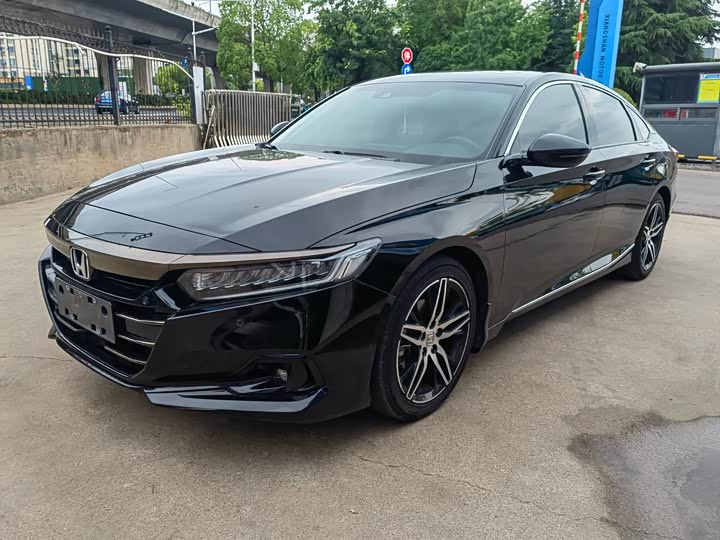 Accord 2022 260TURBO Magic Night Premium Edition